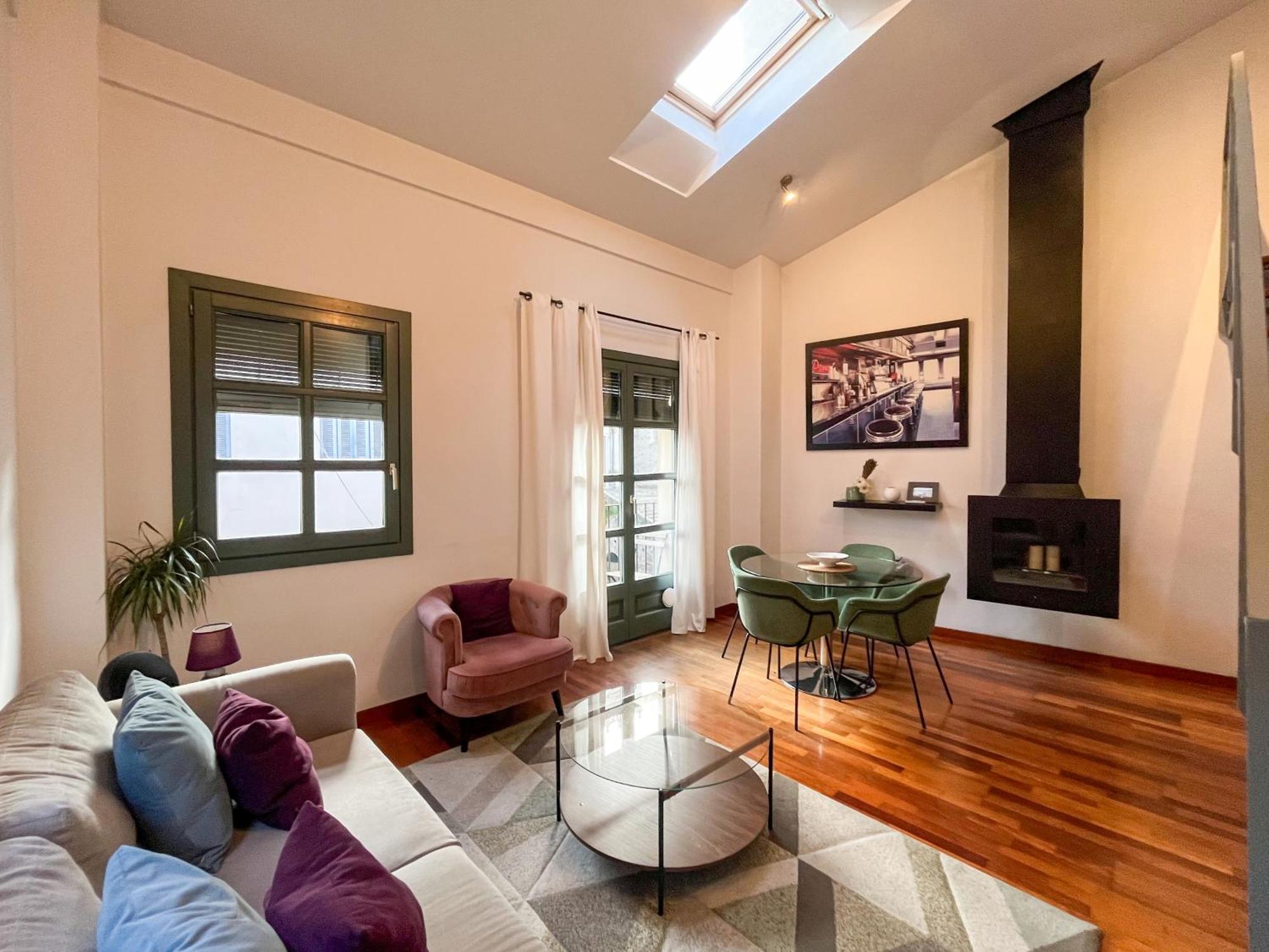 Modern In Old Town W Cathedral Views Appartement