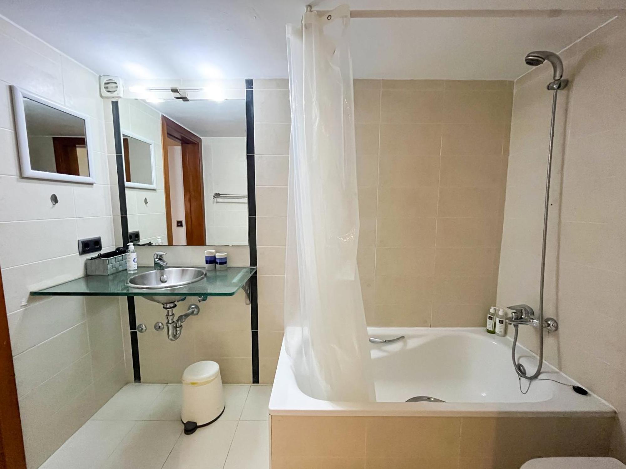 Apartment Modern In Old Town W Cathedral Views Gerona